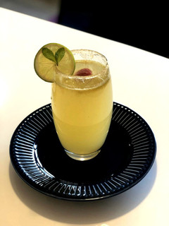 A picture of Minty Lemonade.