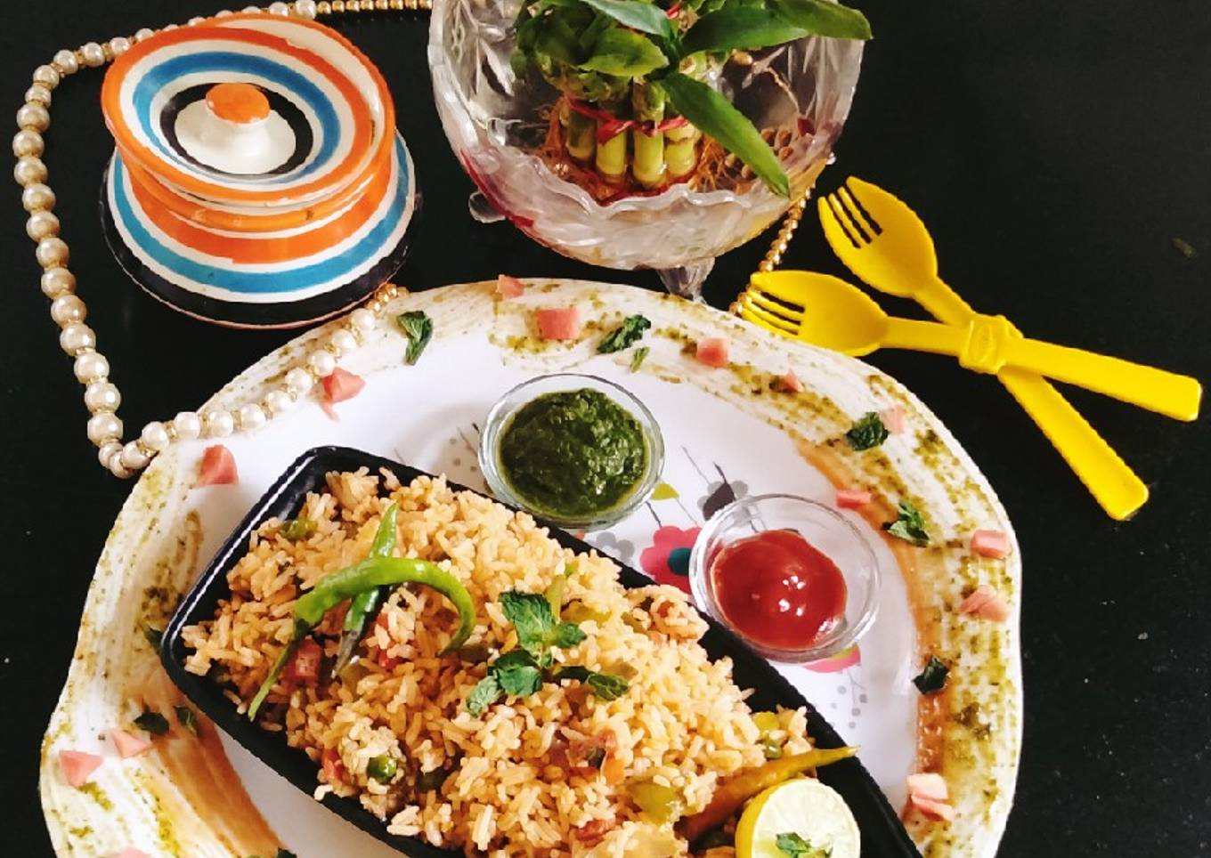 Chinese fried rice schezwan fried rice