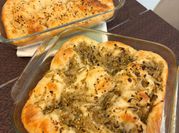 Una foto de focaccia rapida