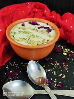 स्वीट पोटैटो खीर (sweet potato kheer recipe in hindi) रेसिपी मुख्य फोटो