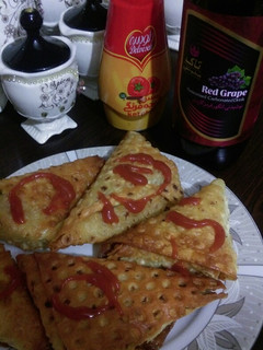 عکسی از دستور سمبوسه پنیری با هات داگ😋