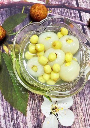 Hình của món Chè Trái Vải Hạt Sen.