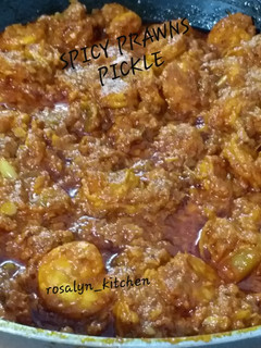 A picture of Spicy Prawns Pickle.