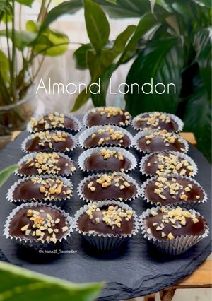 Gambar Almond London