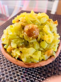 ডালের বড়ি দিয়ে লাউ ঘন্ট(daler bori diye lau ghonto recipe in Bengali) রেসিপির প্রধান ছবি