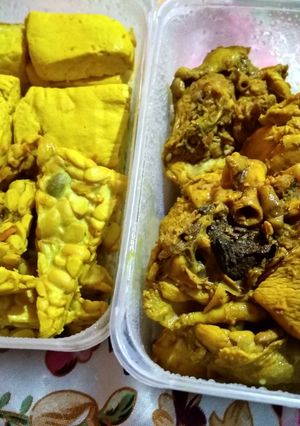 Foto resep Tahu, Tempe, Ayam Ungkep Bumbu Kuning