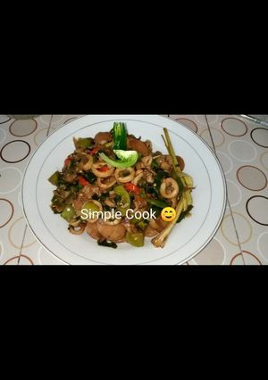 Foto resep Cumi-cumi Cabai Hijau 😍