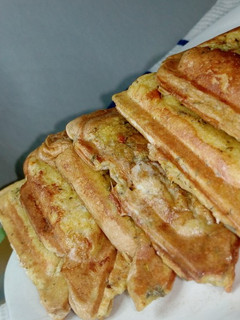A picture of French toast.