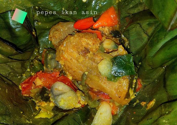 Resep Pepes Ikan Asin Oleh Ala Selerai - Cookpad