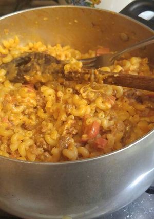 Una foto de Macarrones con carne! Buenazo