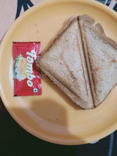 A picture of Toast potato onion.