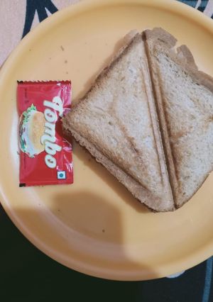 A picture of Toast potato onion.