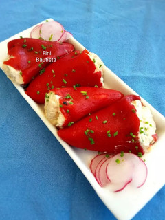 Una foto de Pimientos de piquillo rellenos de jamón york