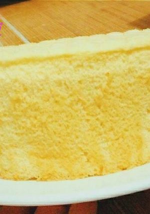 Hình của món Bánh gato Hong Kong làm bằng nồi cơm điện (khuôn 16cm).