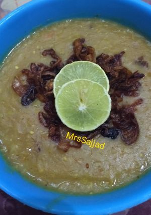 A picture of Haleem.