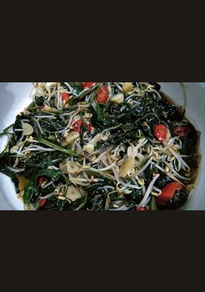 Foto resep Tumis kangkung kecambah (toge)
