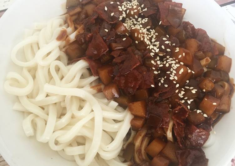 Jjajangmyeon (noodle with black bean sauce)