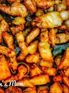 Hình của món Ba rọi kho tiêu.