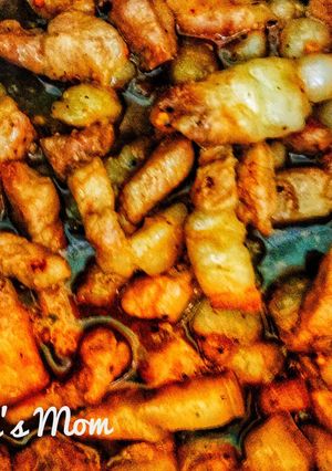 Hình của món Ba rọi kho tiêu.