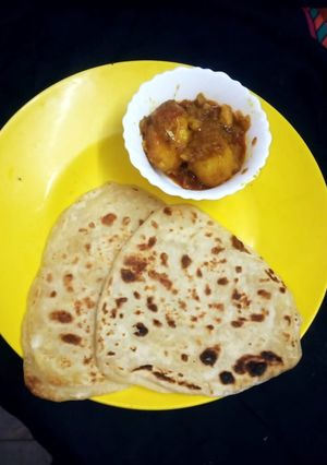 আলুর দম ও পরোটা (aloor dum o parota recipe in Bengali) রেসিপির প্রধান ছবি