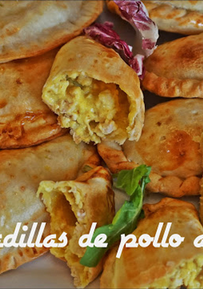 Una foto de Empanadillas de pollo al curry ¡Con bechamel de curry!
