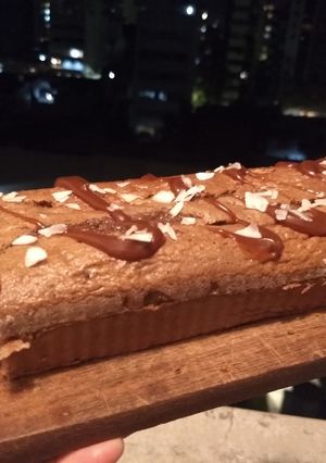 Una foto de Budín húmedo de vainilla, banana y algarroba. Sin tacc✨
