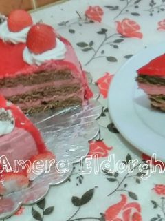 صورة لوصفة تورتة موس الفراولة