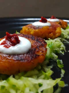 આલુ ટિક્કી (Aloo tikki recipe in gujarati) રેસીપી મુખ્ય ફોટો