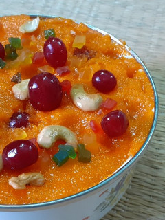 ரவை கேசரி (ravai kesari recipe in Tamil) செய்முறை முக்கிய புகைப்படம்