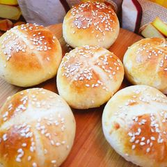 A picture of Chicken buns.