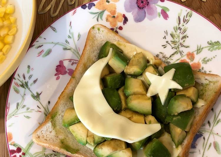 Simple Way to Make Quick Easy Avocado Toast