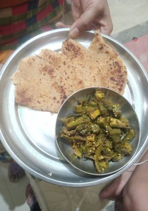 मसाला प्याज़ भिंडी (Masala pyaz bhindi recipe in hindi) रेसिपी मुख्य फोटो
