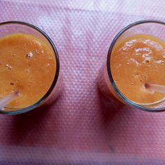 A picture of Embe/water melon/carrot smoothie.😋.