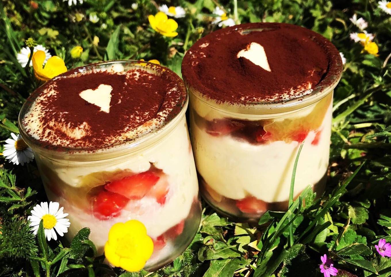 Tiramisu fraise rhubarbe et biscuits roses de Reims