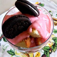 Oreo Yoghurt Parfait A picture of Oreo Yoghurt Parfait.