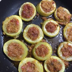A picture of Qeema Stuffed lauki rings.