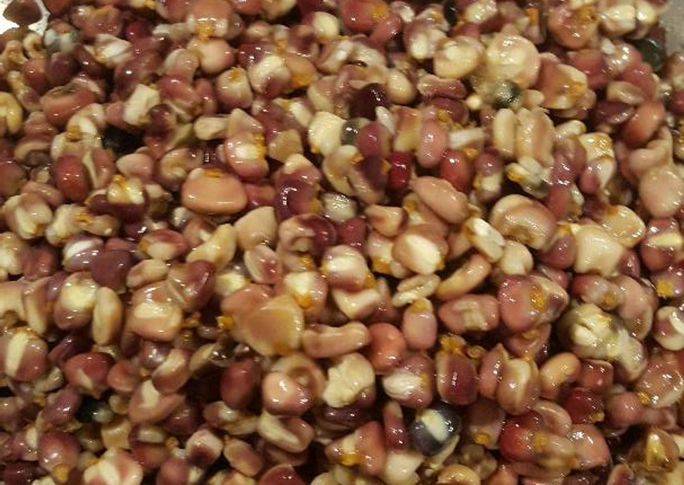 Maíz nixtamalizado para preparar pozole