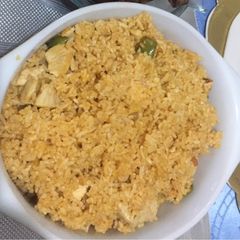 A picture of Thai Yellow Curry.