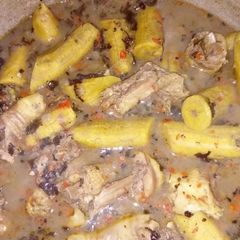 A picture of Plantain pepper soup with chicken.