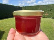 Une photo de sirop fraise
