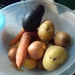 A picture of Creamy courgette soup.