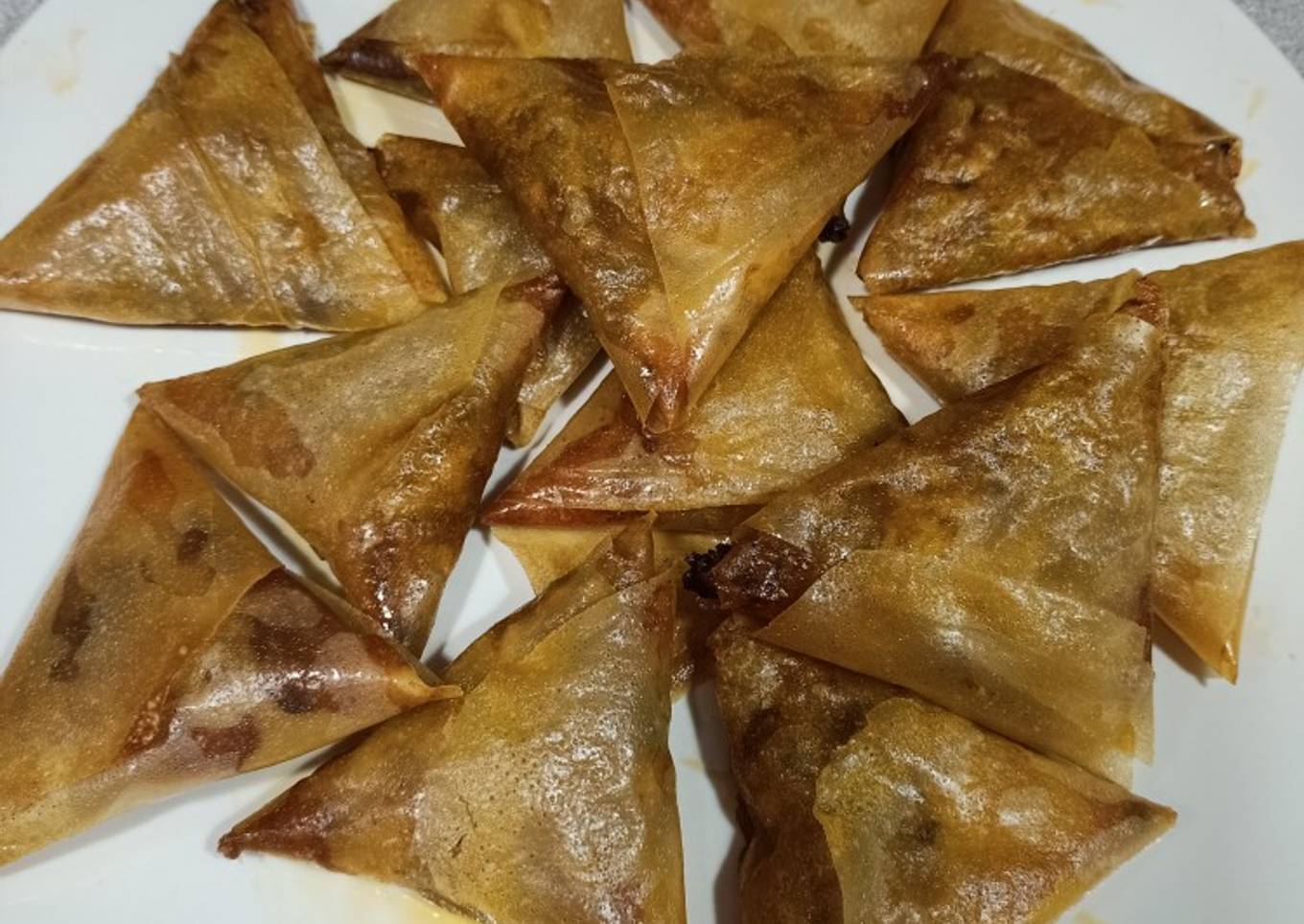 Samosas de Berenjenas, Puerro y Queso