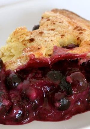 A picture of Blueberry Pie.