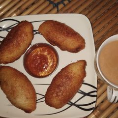A picture of Bread roll.