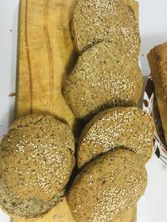 Una foto de Pan hamburguesa integral (Sin Tacc / Sin Gluten / Vegano)