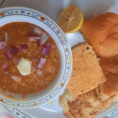 A picture of Pav bhaji.