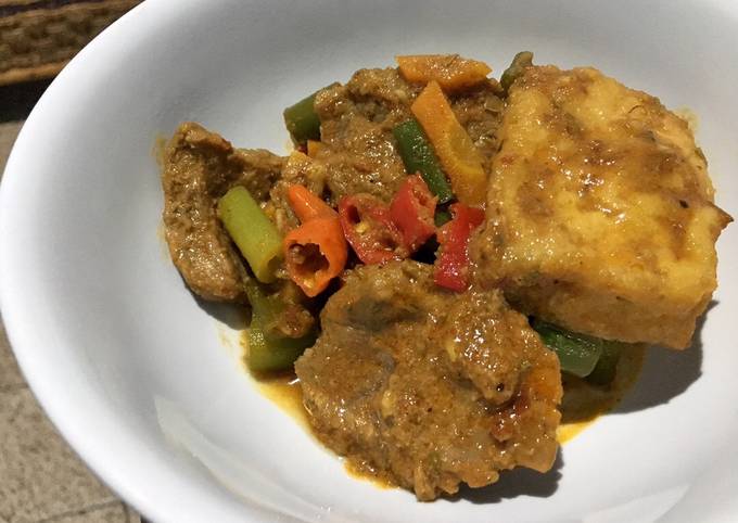 Rendang Daging dan Tahu