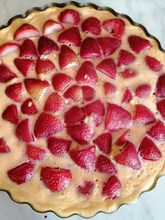 Una foto de Tarta de Frutilla🍓🍰