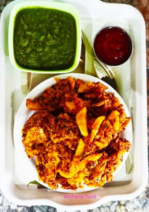 लखनवी पकौड़े और चटनी(LUCKNOWI PAKODE AUR CHUTNEY RECIPE IN HINDI) रेसिपी मुख्य फोटो