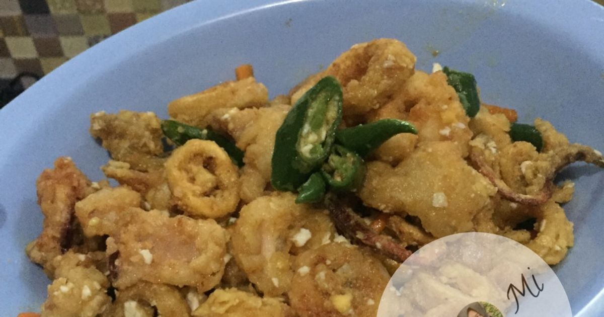 Menu Buka Puasa: Cumi Tepung Telor Asin